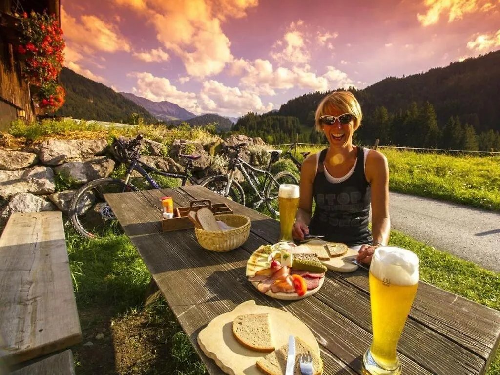 Σπίτι διακοπών Alpine Lodge Comfortable Holiday Residence Wertach
